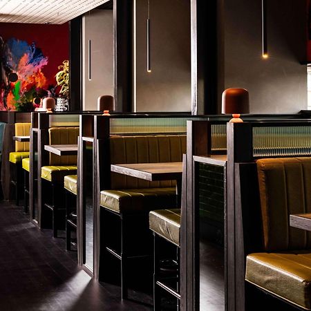 ホテル Qt メルボルン エクステリア 写真 Interior of a typical restaurant
