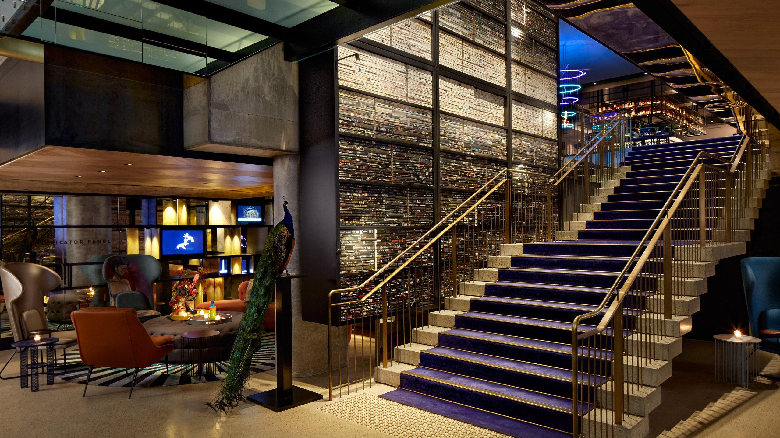 ホテル Qt メルボルン エクステリア 写真 The interior of the hotel