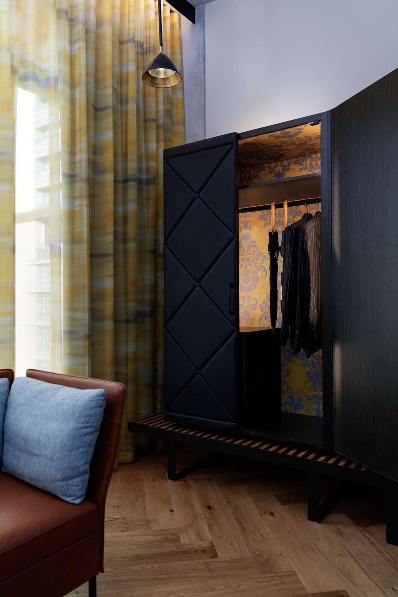 ホテル Qt メルボルン エクステリア 写真 A wardrobe