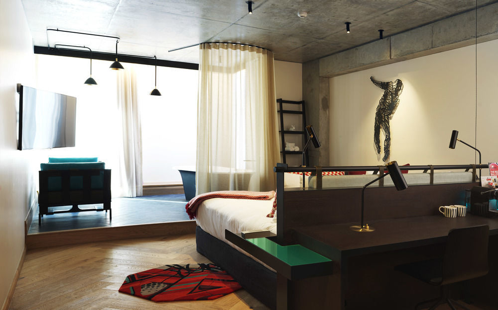ホテル Qt メルボルン エクステリア 写真 A room at the hotel