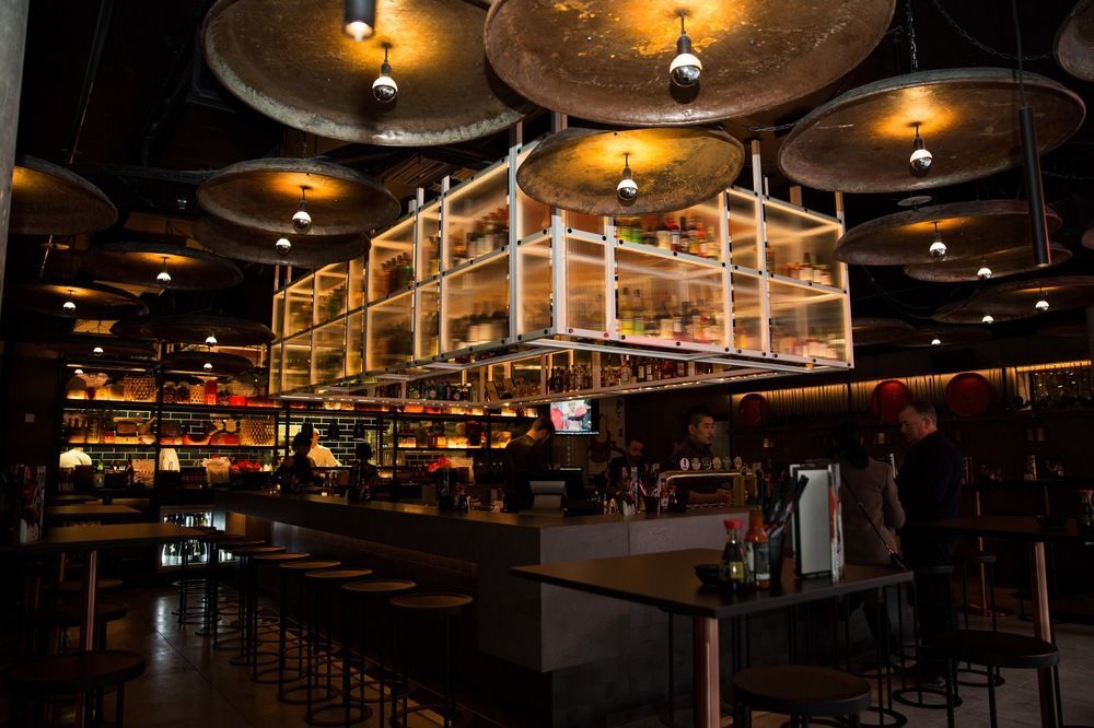 ホテル Qt メルボルン エクステリア 写真 Interior of a Starbucks Reserve store in Seattle, Washington