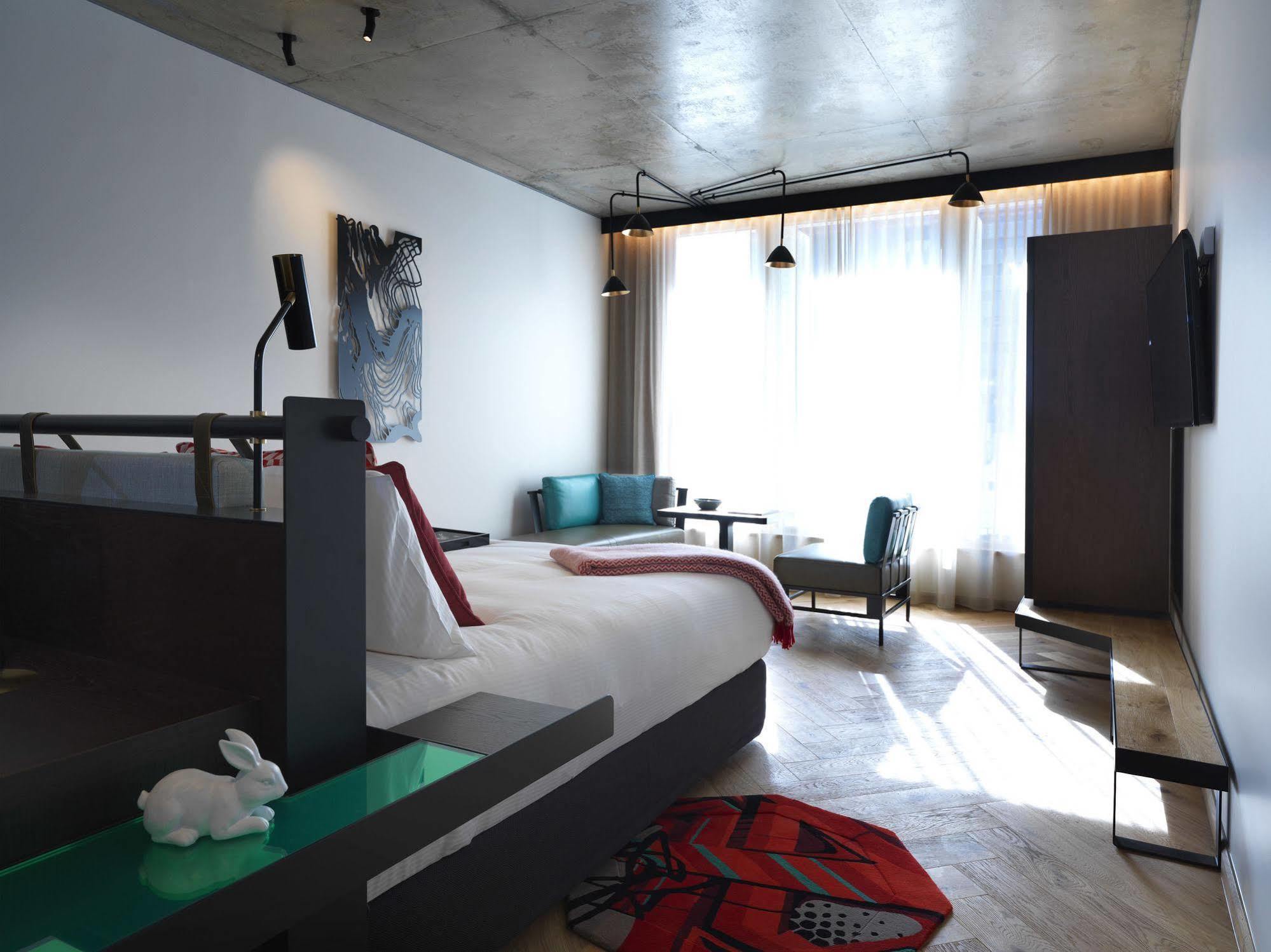 ホテル Qt メルボルン エクステリア 写真 A room at the hotel